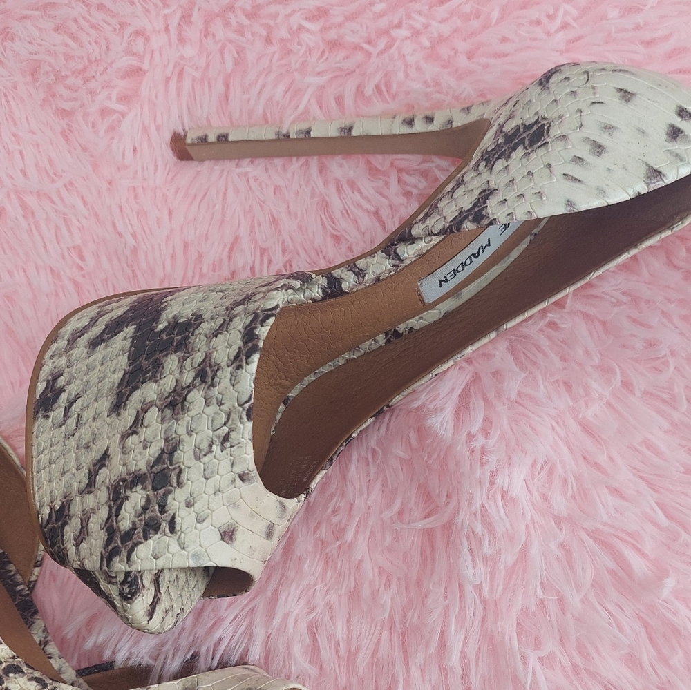 Steve Madden Stiletto platform heels snake python Pattern 7 faux leather HOT 🫦 - Picture 9 of 10